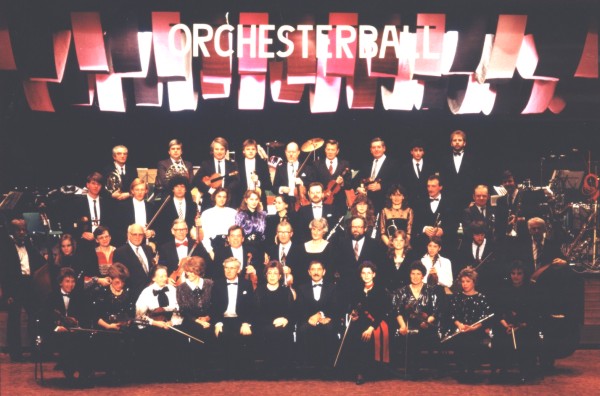 1979OrchesterballGruppemfoto